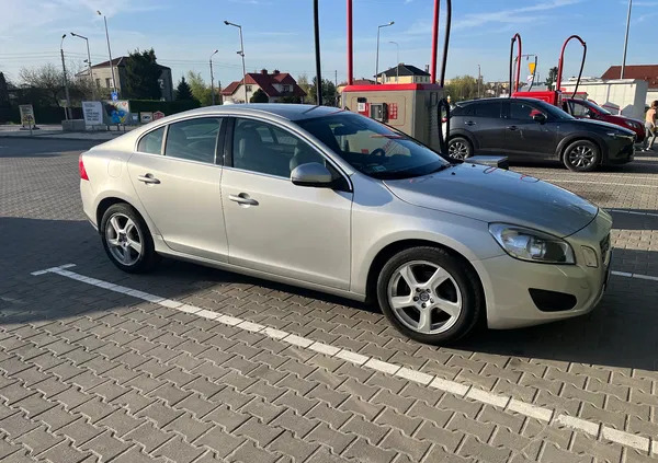 samochody osobowe Volvo S60 cena 35000 przebieg: 199330, rok produkcji 2012 z Chełm